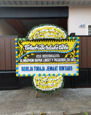 Papan Bunga Duka di Banggai